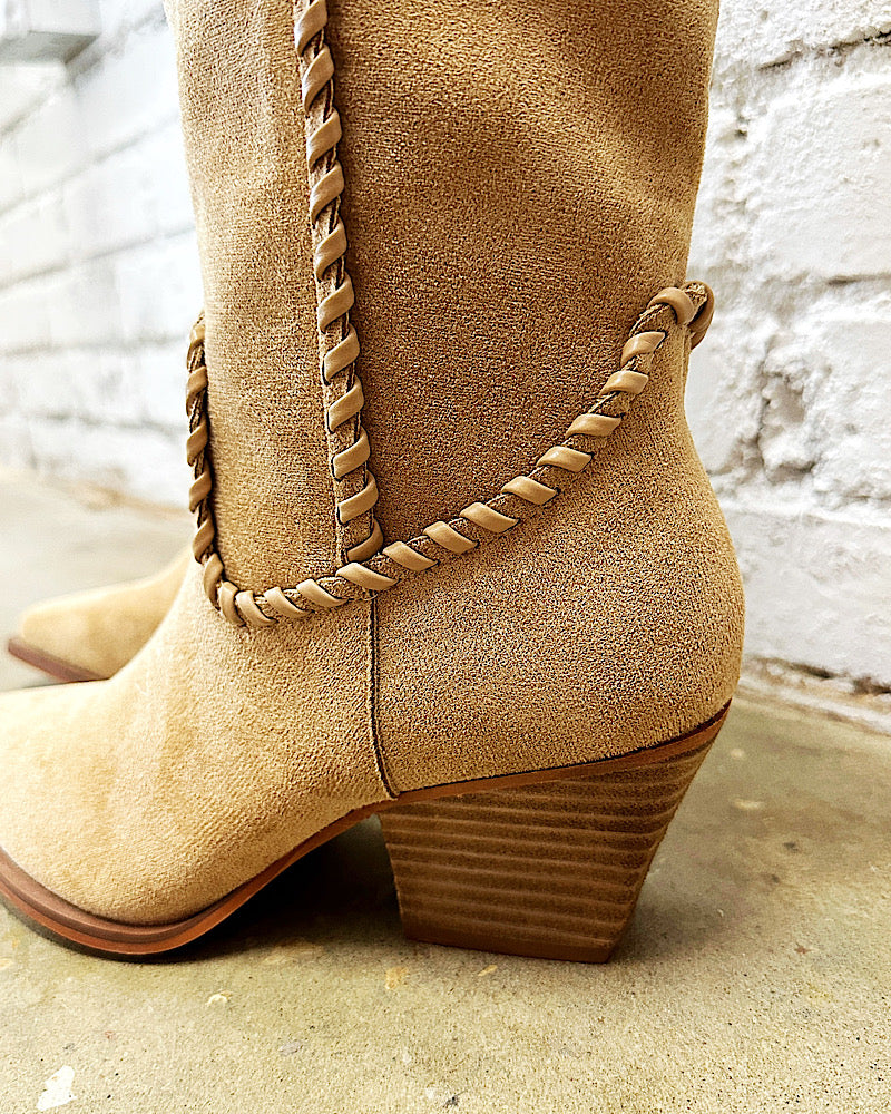 Tilley Whipstitch Boots