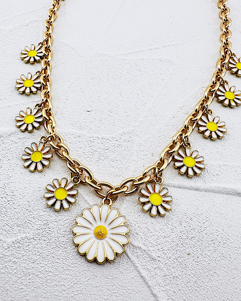 Daisy Charm Necklace