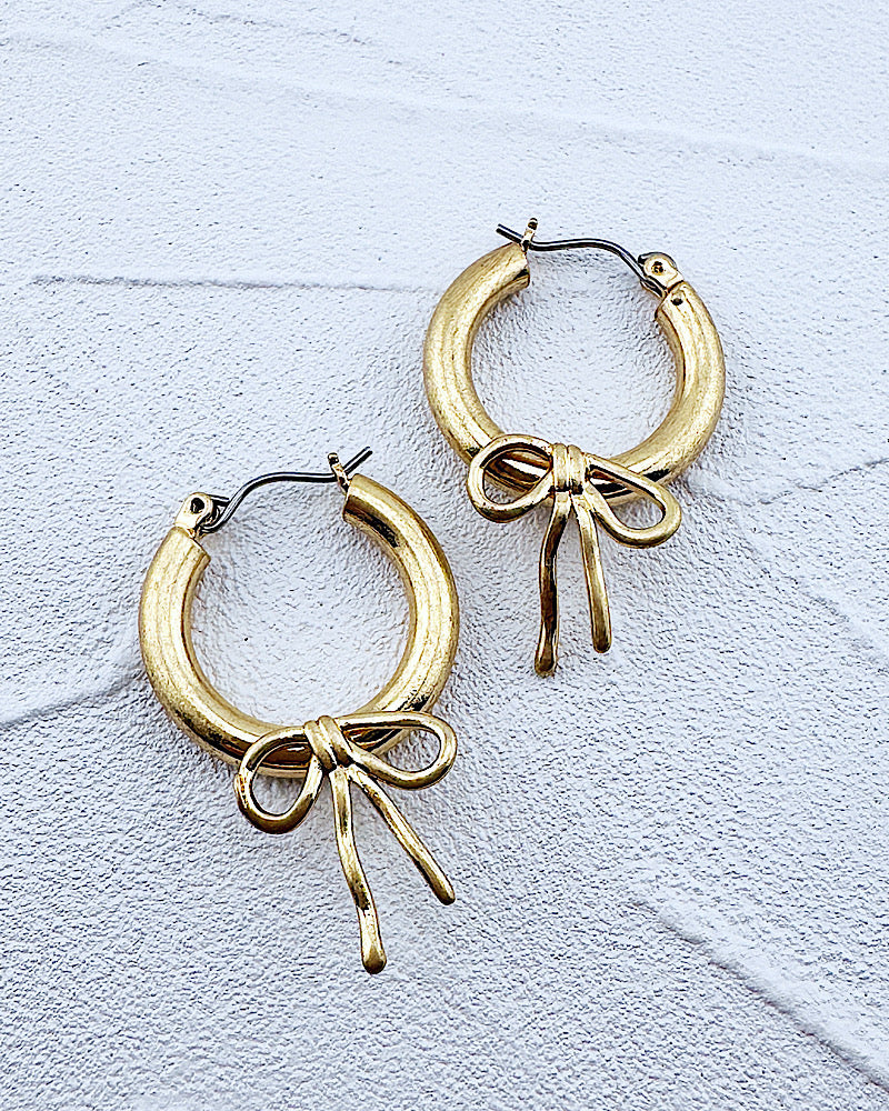 Hannah Bow Hoops