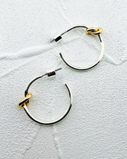 Infinite Knot Hoops