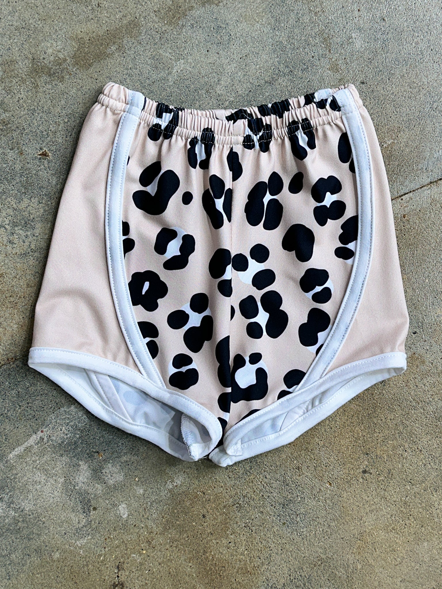 Livin' For Leopard Active Shorts