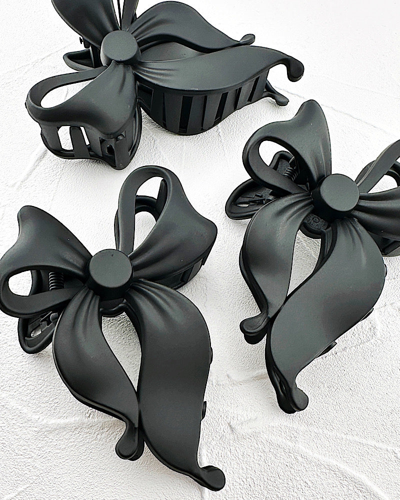 Britt Bow Clip