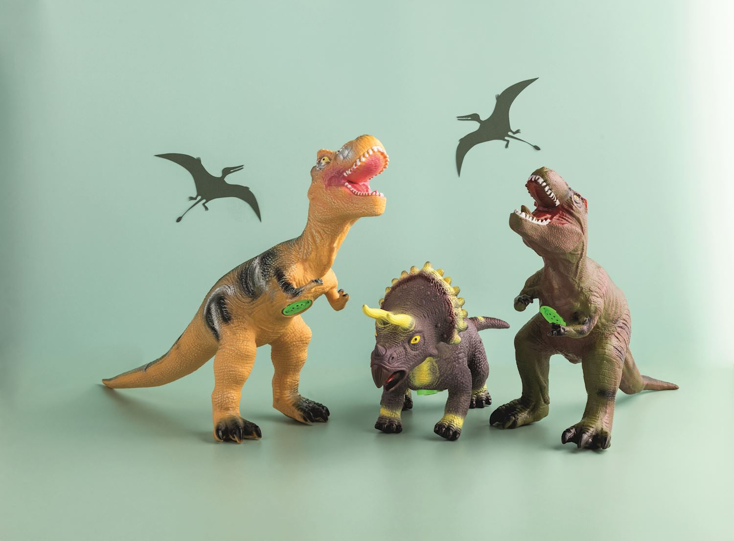 Jumbo Roaring Dinosaurs