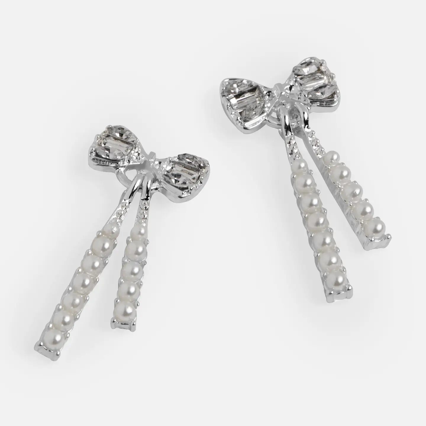 Silver Exquisite Bow Earrings