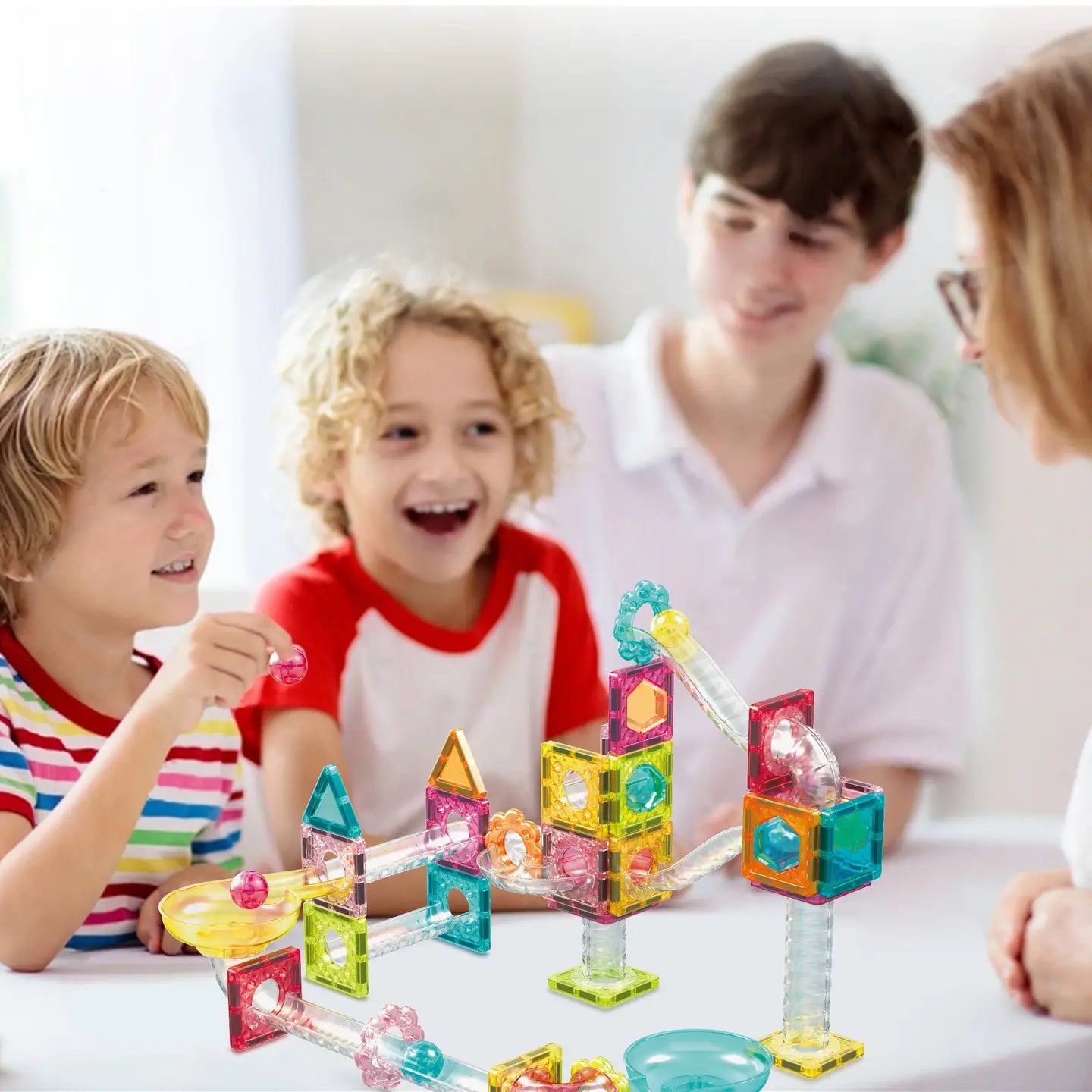 60 Piece Magnet Tiles Building Block Travel Size Set