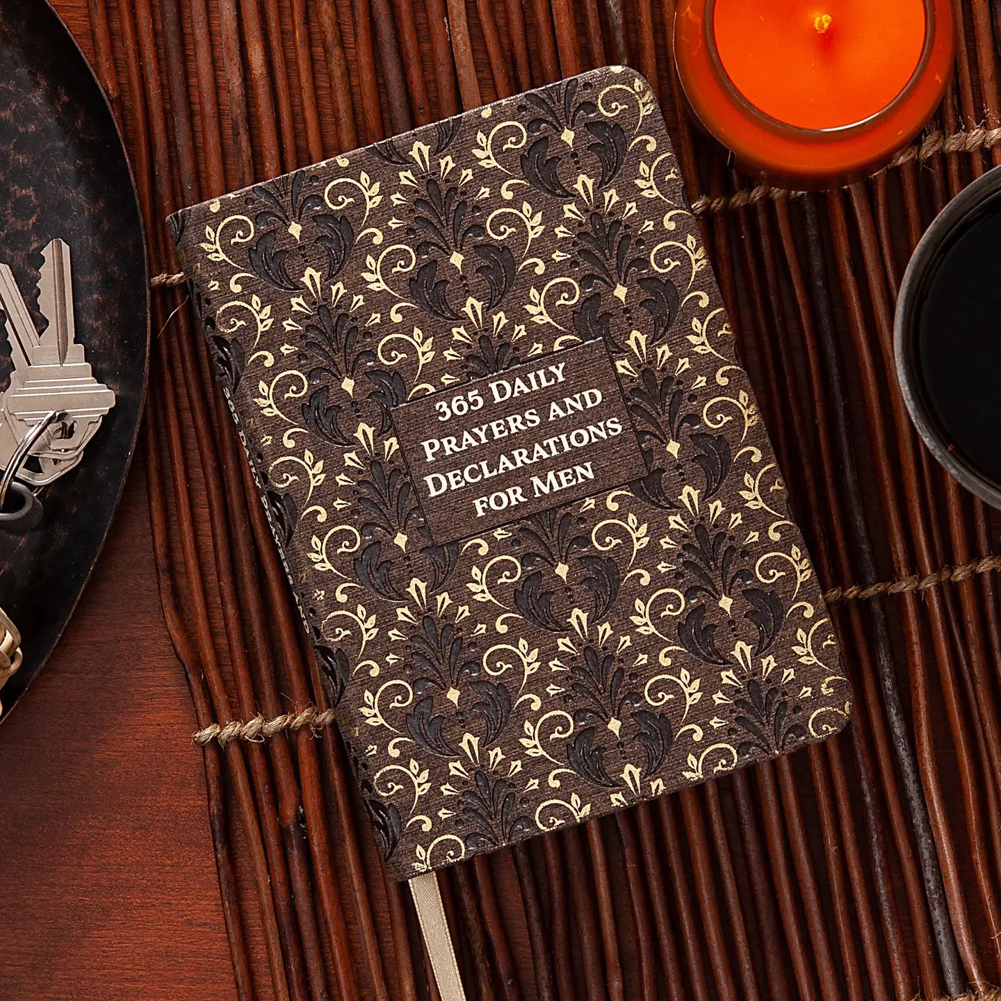 365 Daily Prayers & Declarations For Men Devotional