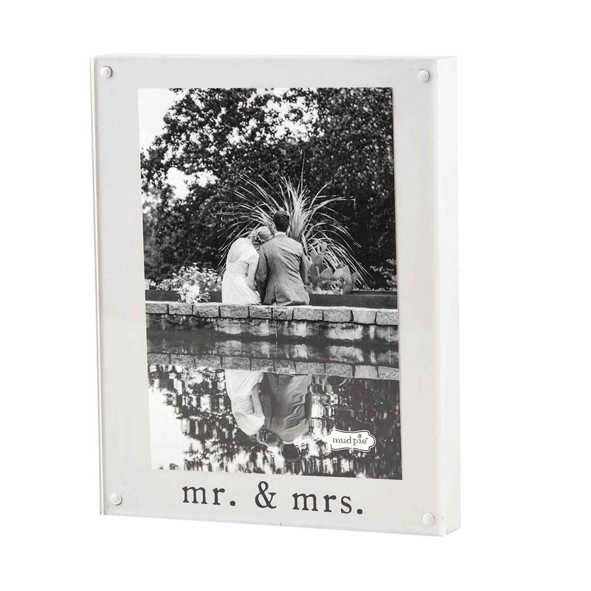 Mr. & Mrs. Magnetic Frame