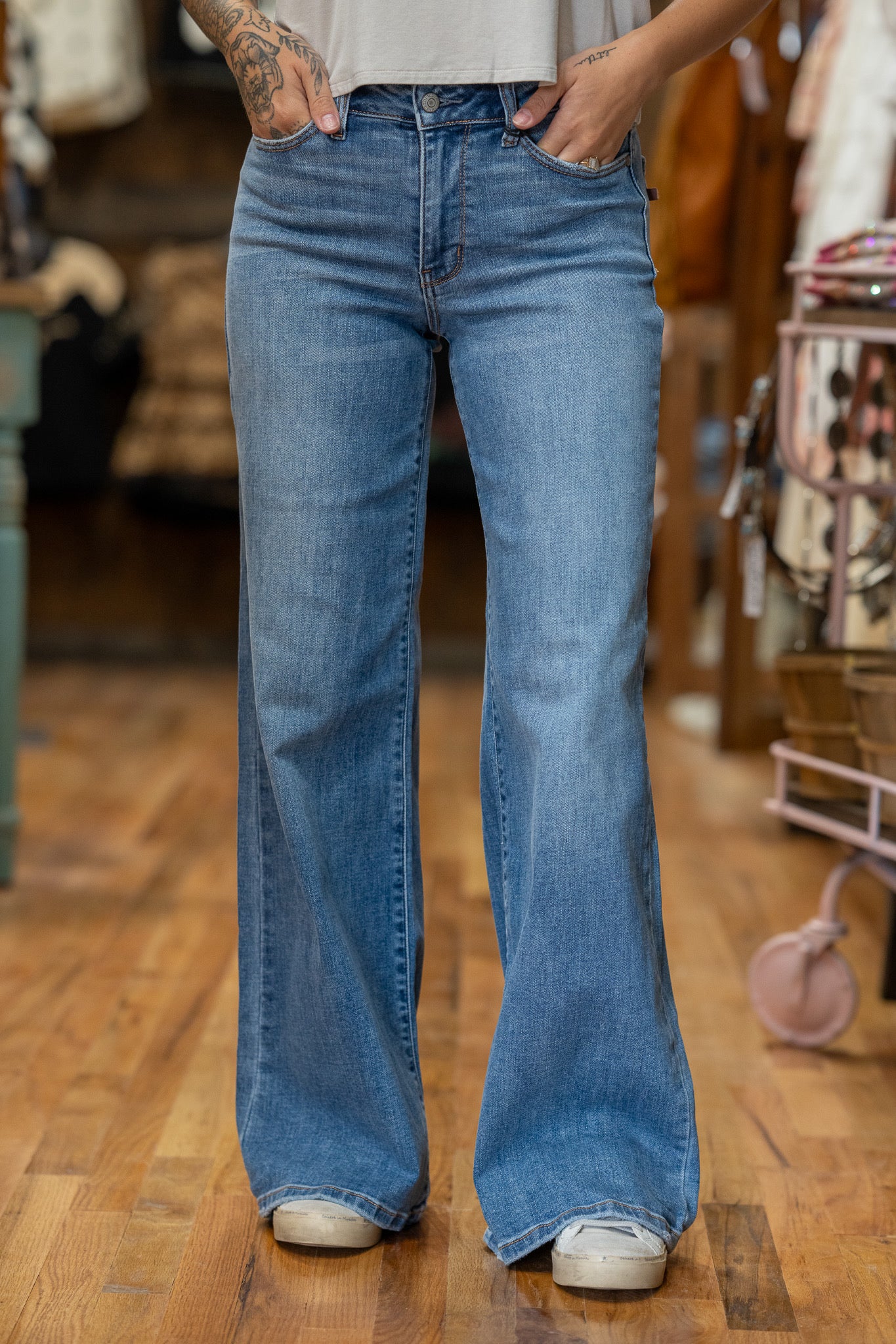 Yes, Queen Retro Wide Leg Jeans