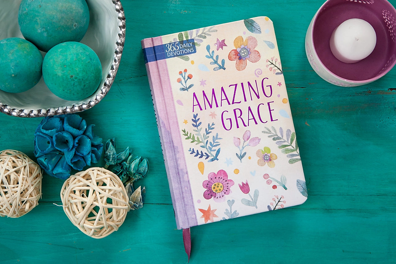 Amazing Grace (Yearlong Devotional)