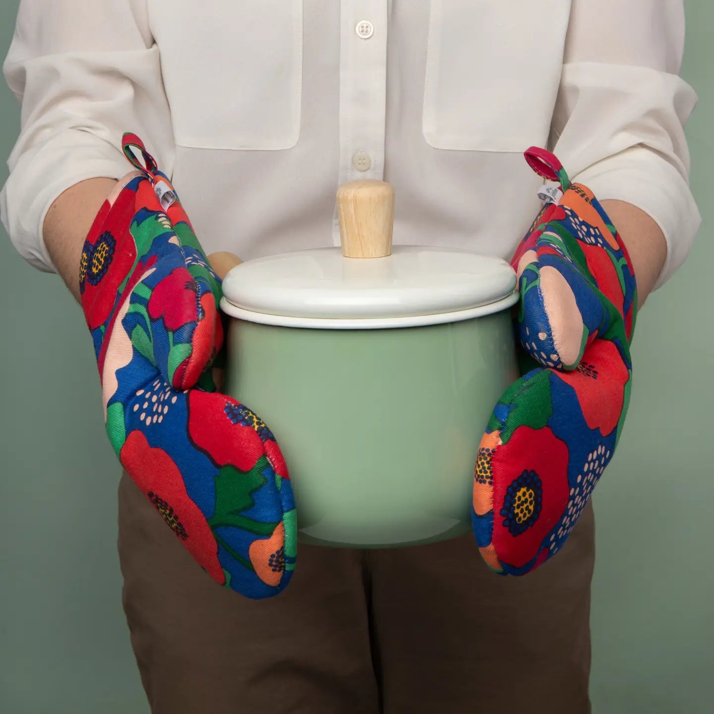 Poppy Oven Mitt Set