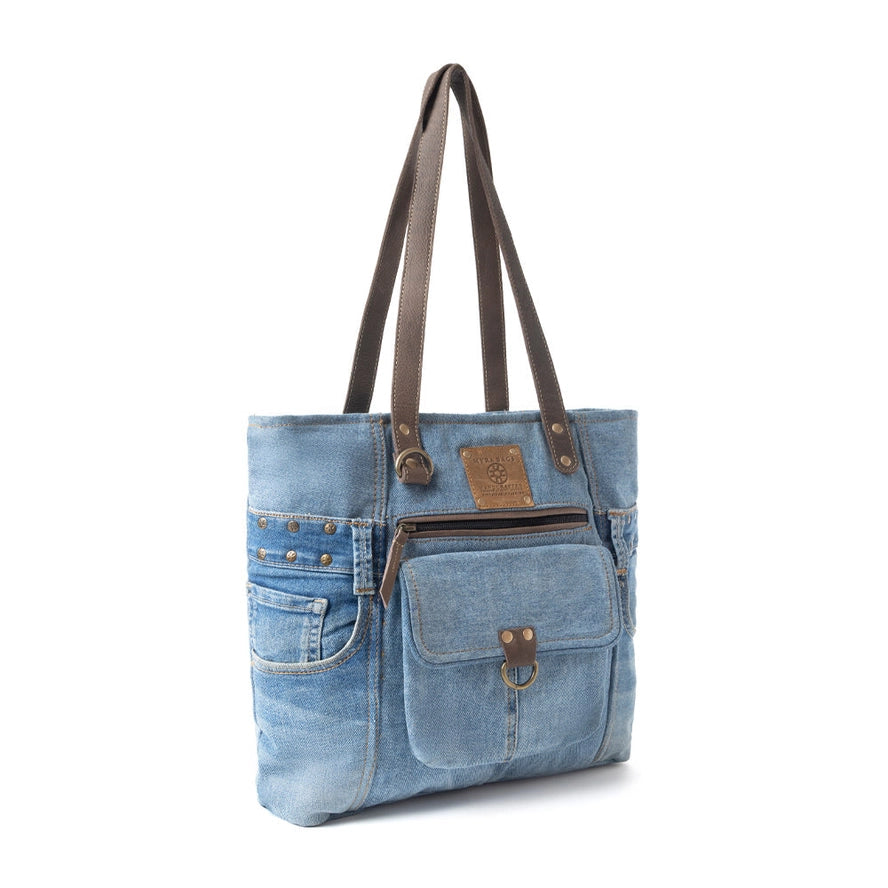 Ashley Adventure Tote