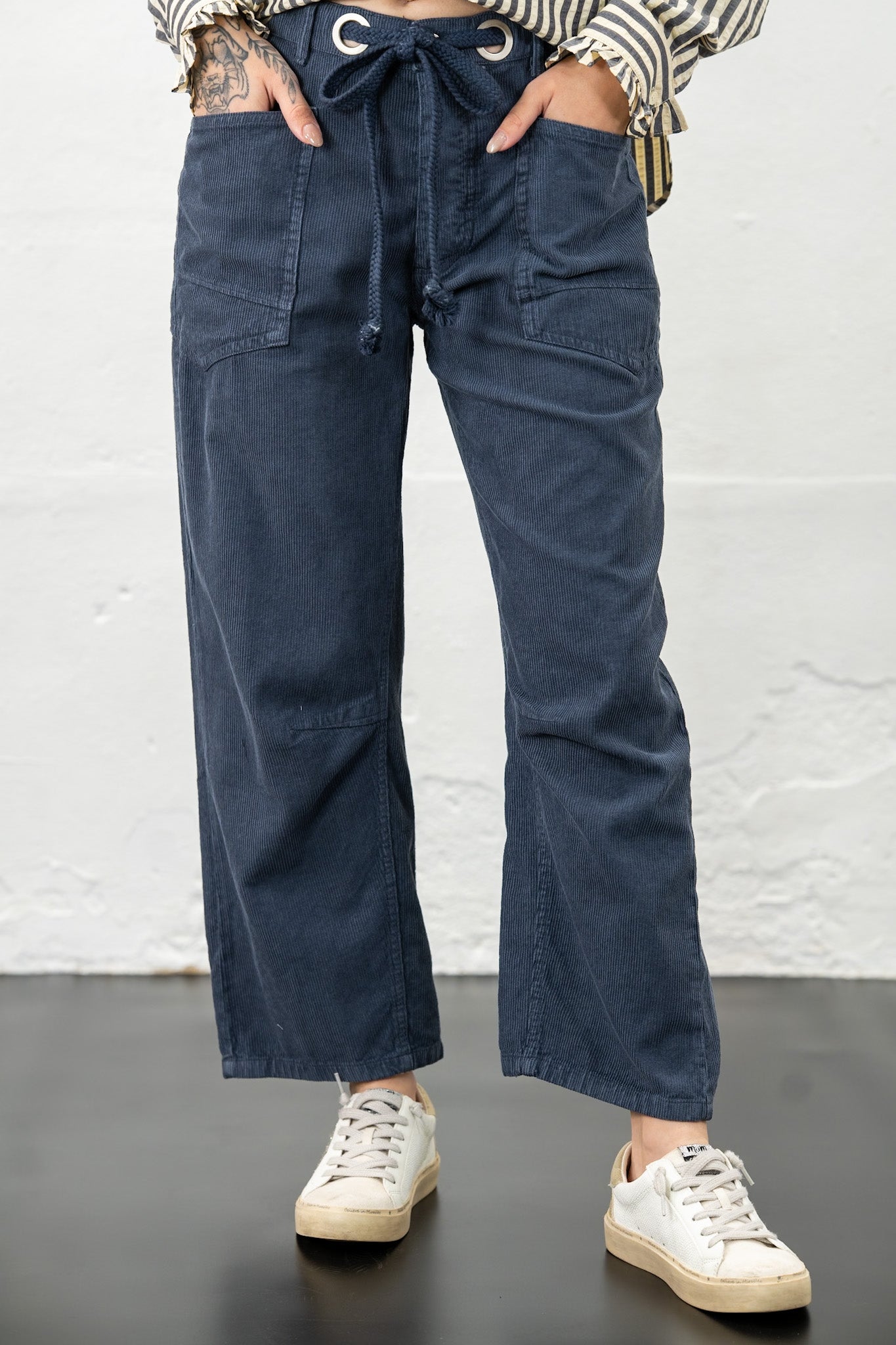 Virginia Navy Corduroy Barrel Pants