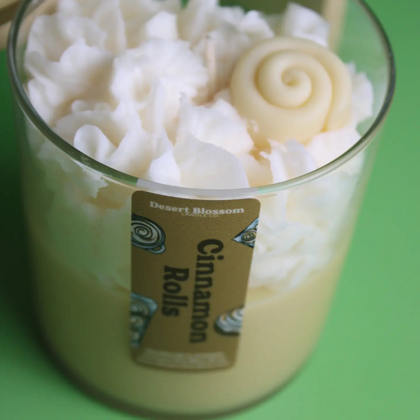 Cinnamon Rolls Dessert Candle