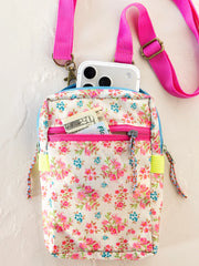 Ditzy Floral 8-in-1 Crossbody