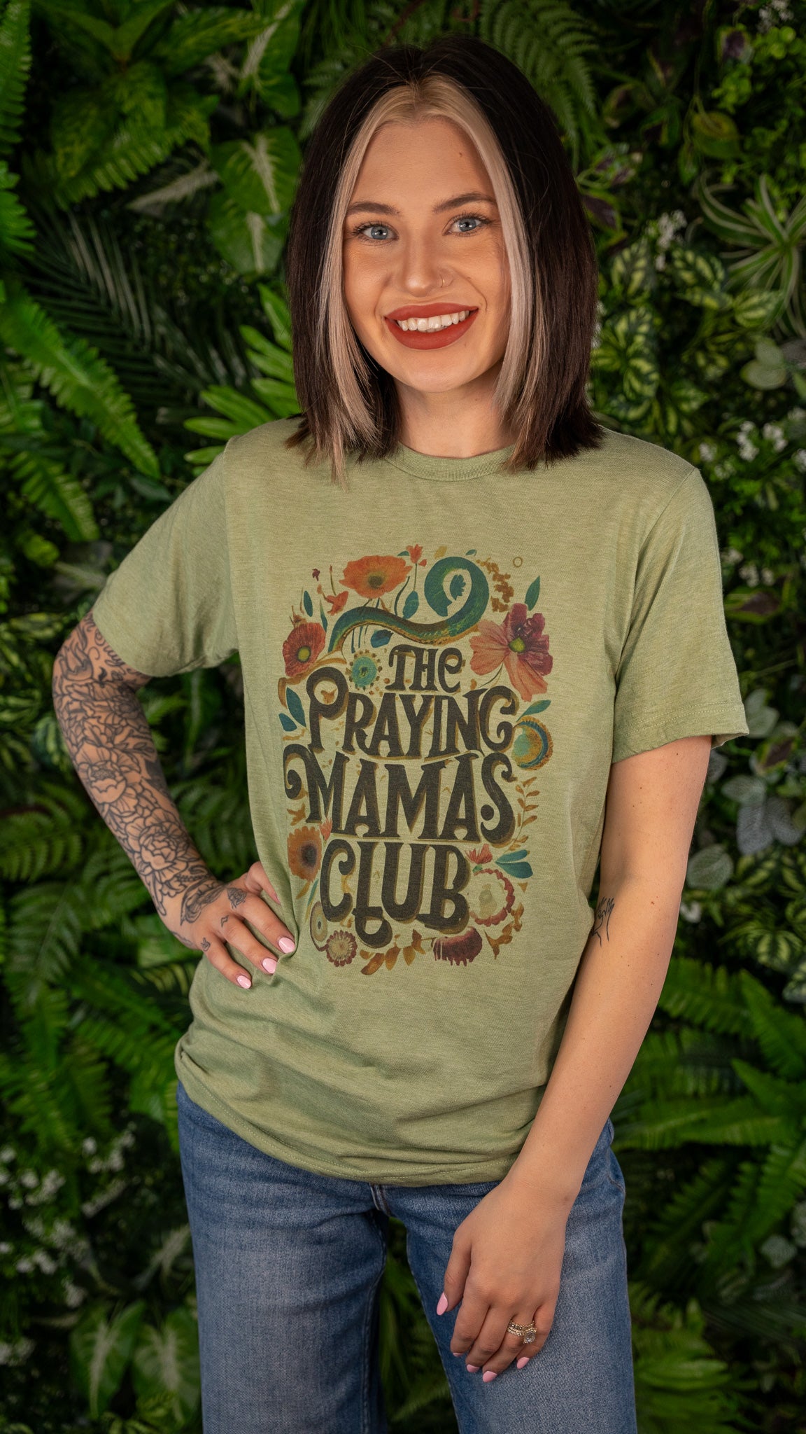 The Praying Moms Club Tee *Final Sale*