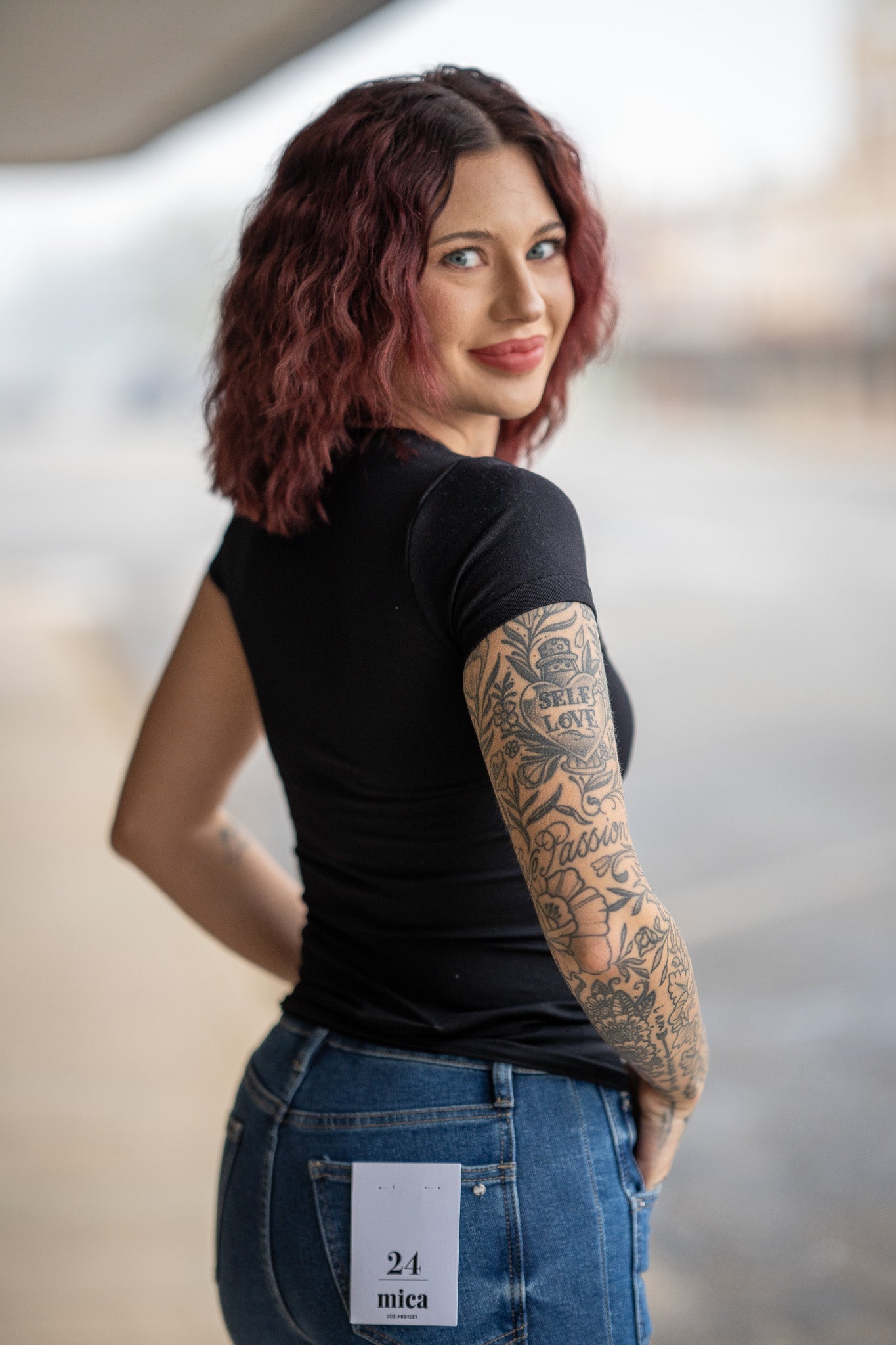 Mel Black Seamless Tee