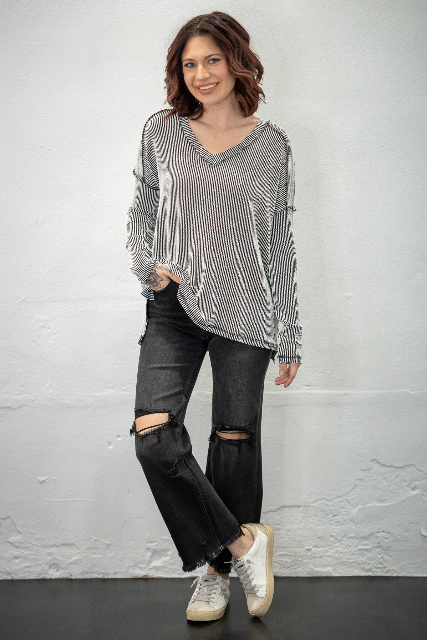 Comfort Queen Black & White Top