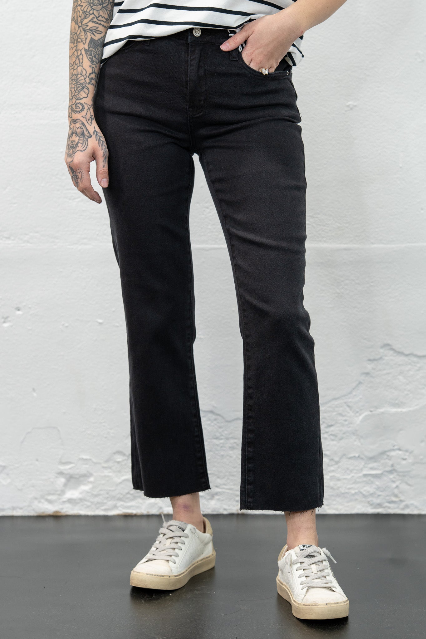 Mazel Black Cropped Pants