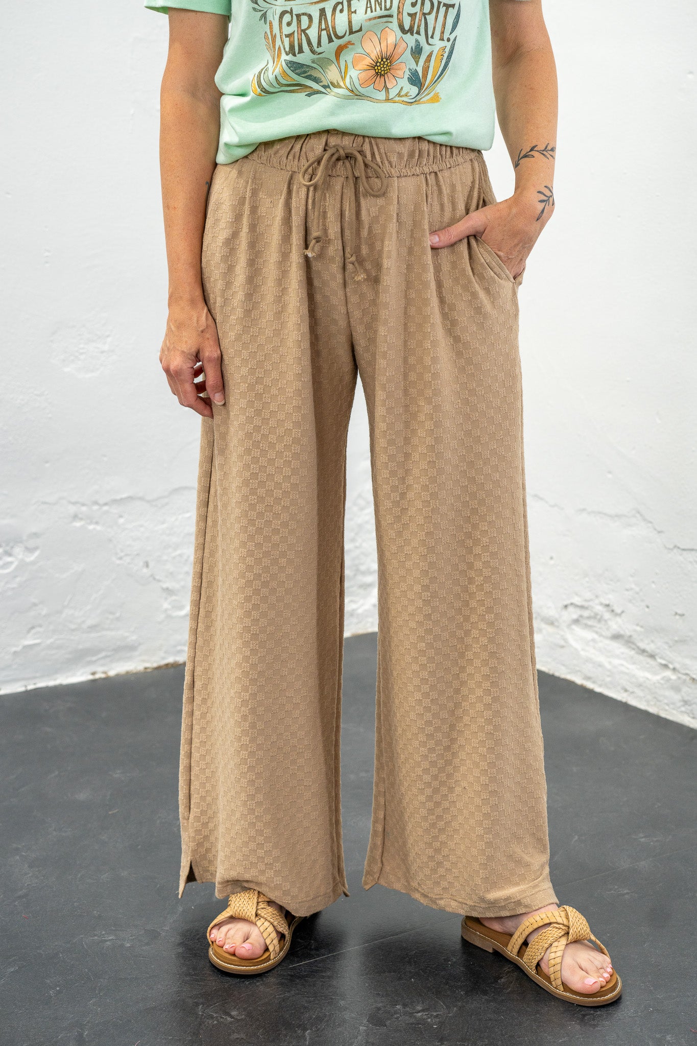 Leticia Taupe Textured Pants