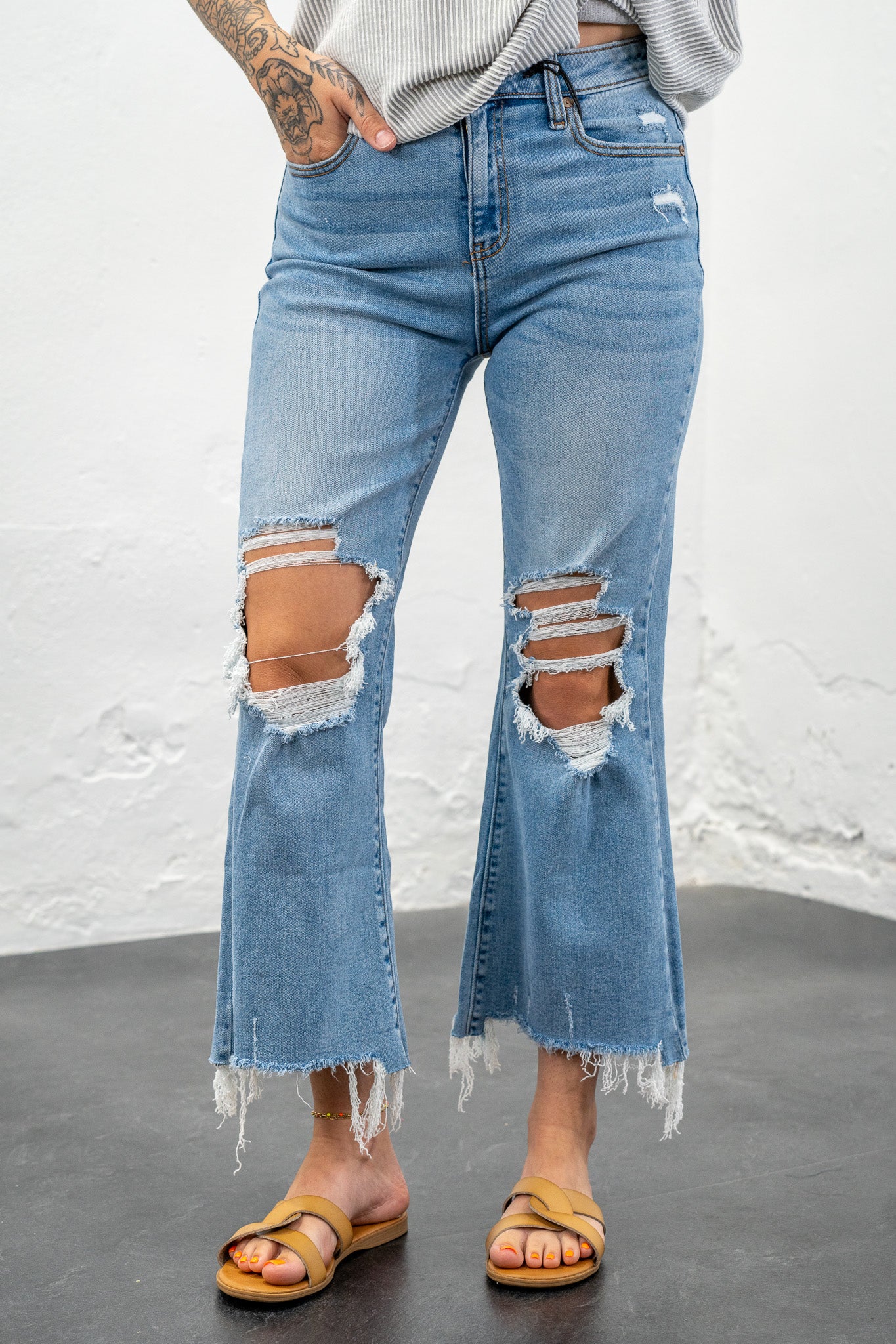 Mckenna Distressed Jeans