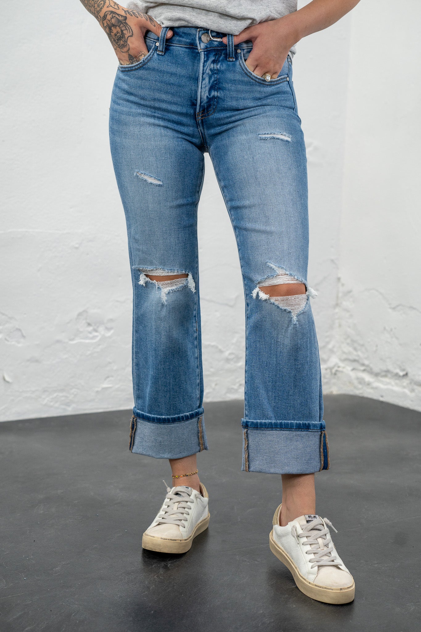 Liv Mid-Rise Cropped Jeans