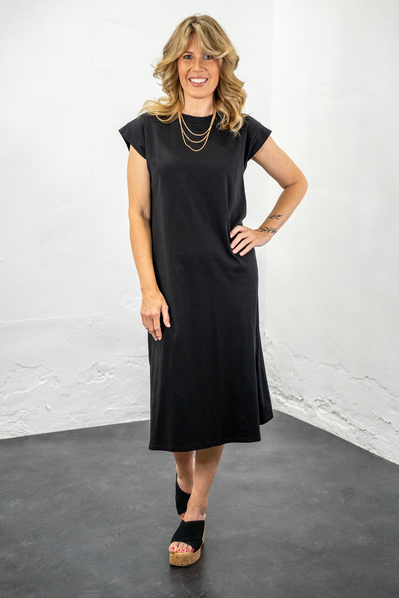 Averie Black Midi Dress
