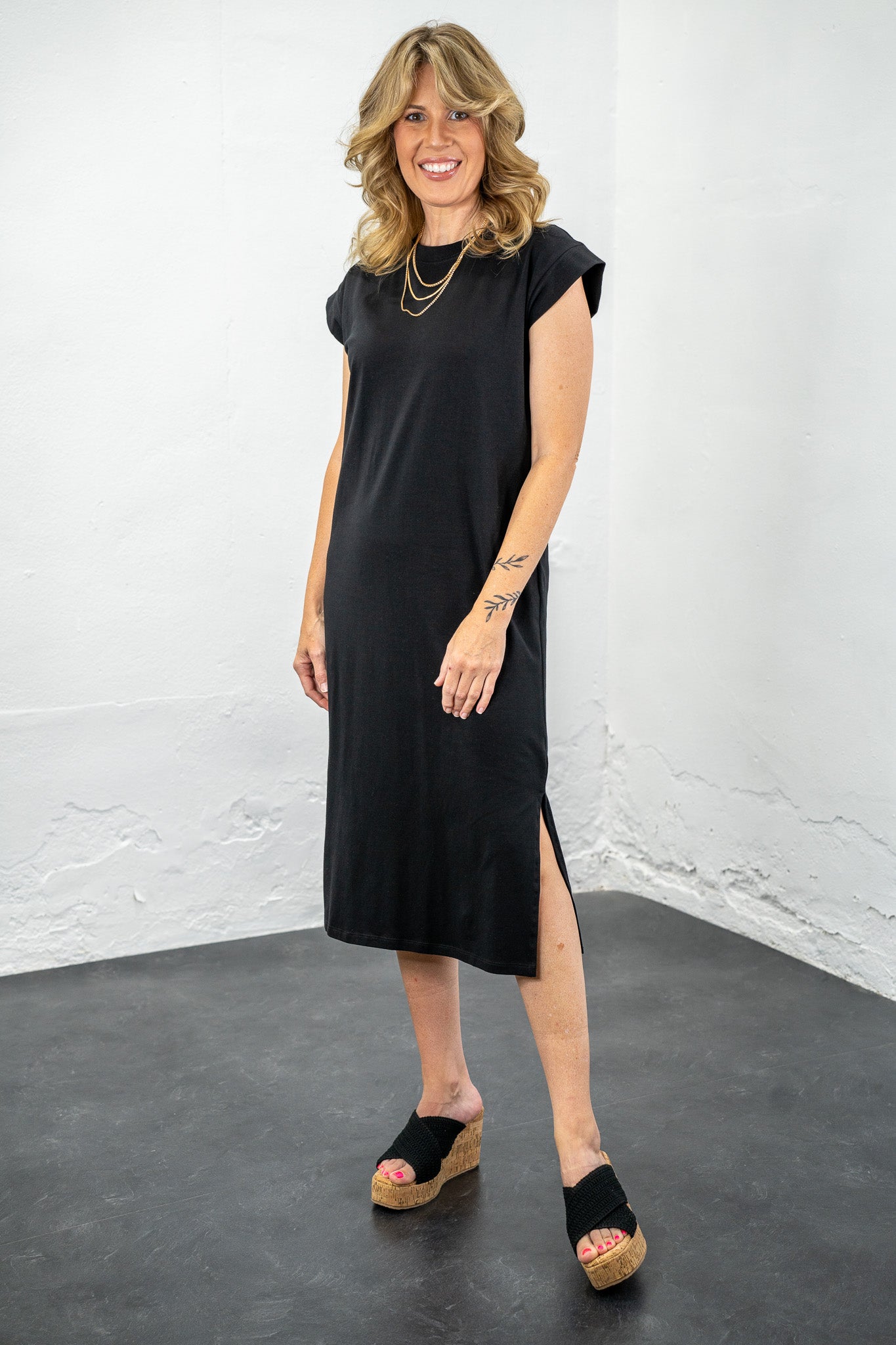 Averie Black Midi Dress