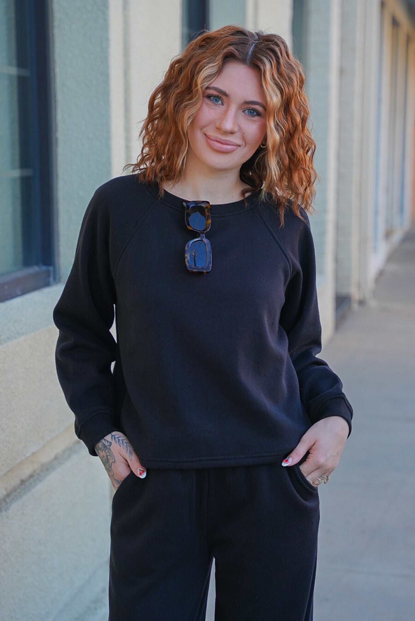 Roxy Black Cropped Sweatshirt