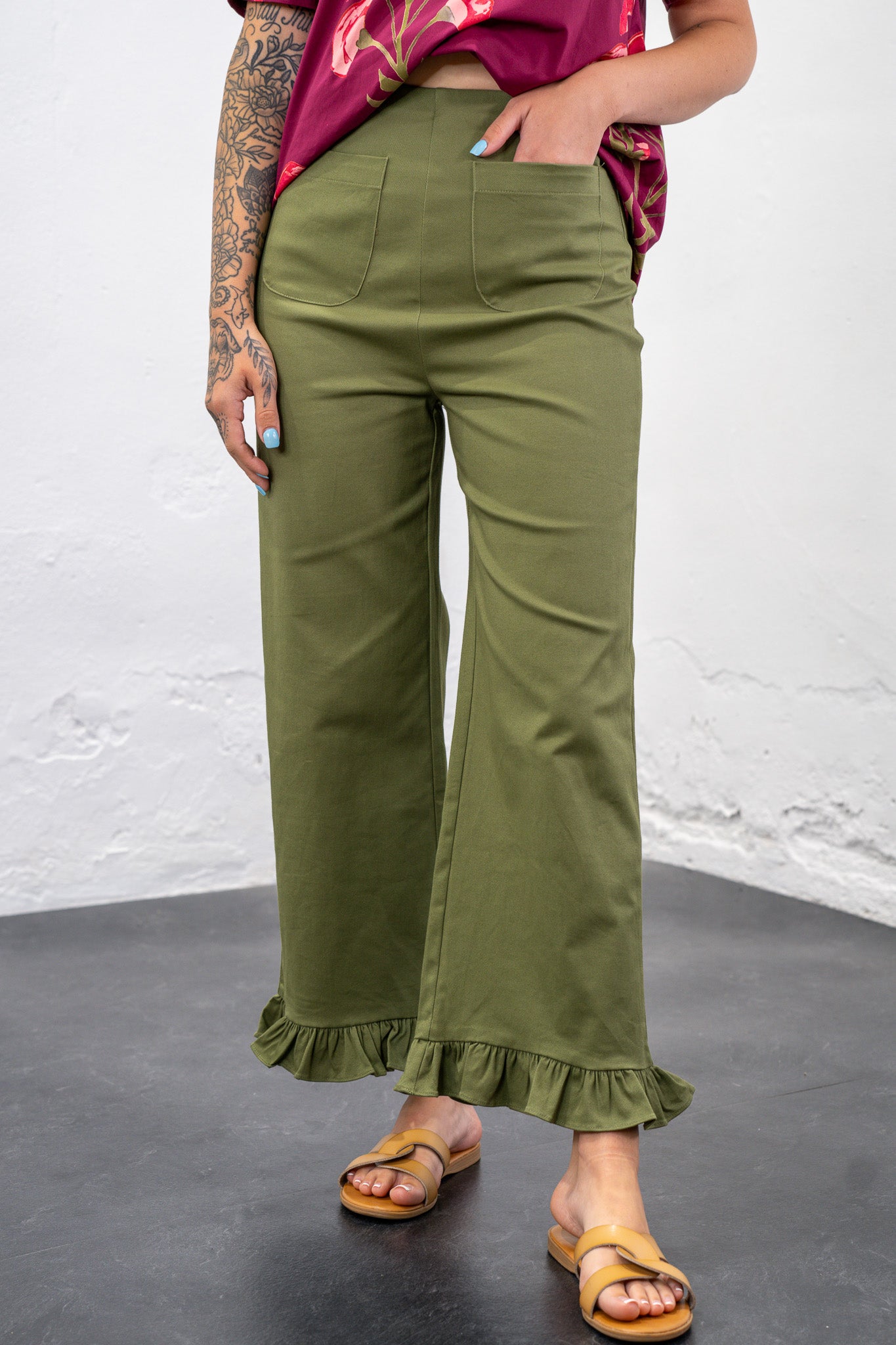 Nina Olive Ruffled Pants