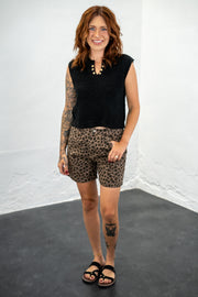 Missy Leopard Shorts