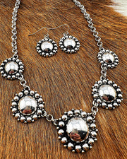 Clara Necklace Set