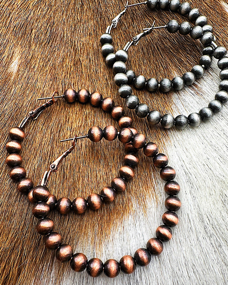 Henrietta Medium Navajo Pearl Hoops