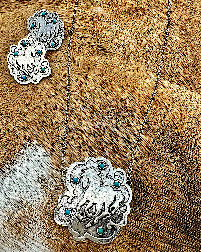 Mustang Necklace Set