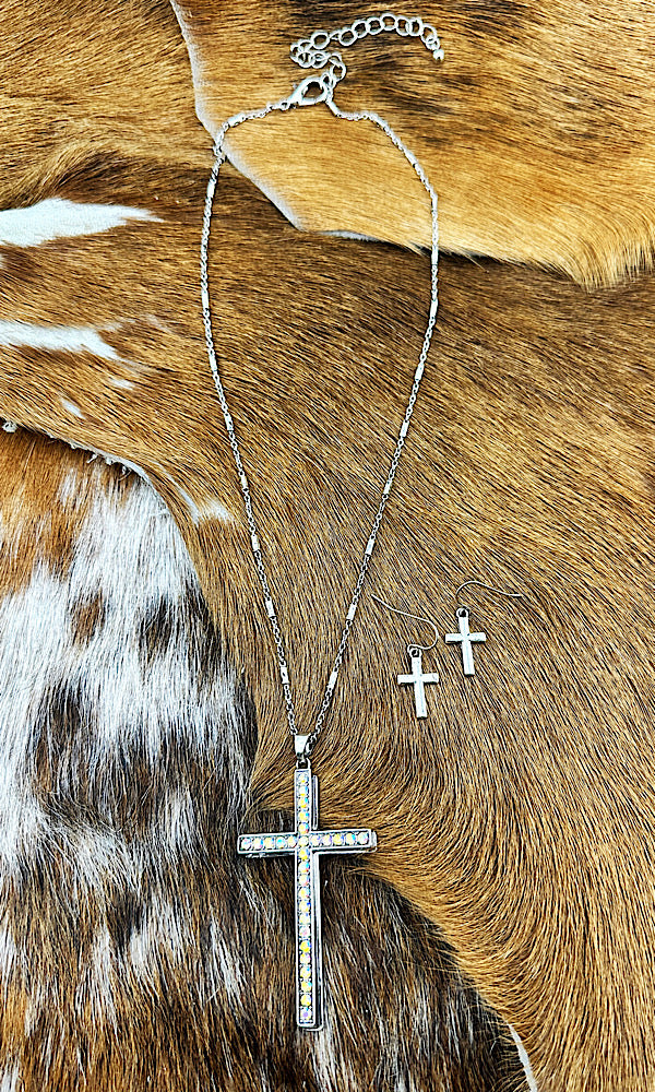 Savannah Cross Necklace Set