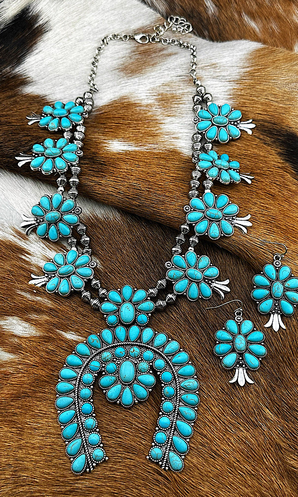 Cassidy Squash Blossom Necklace Set