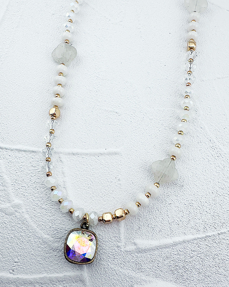 Amelia Iridescent Necklace