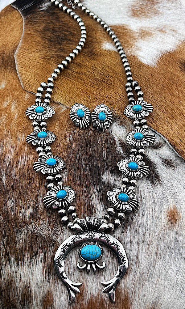 Nueces Necklace Set