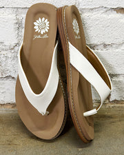 Cielo White Sandals
