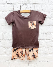 Bucking Wild Pocket Tee Set
