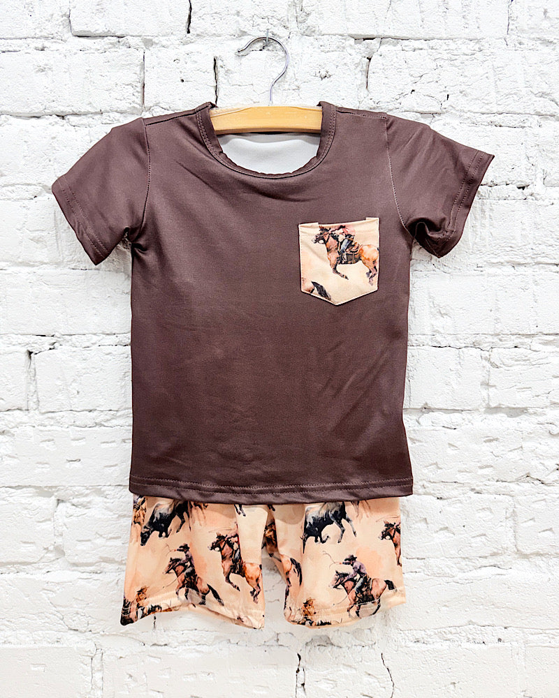 Bucking Wild Pocket Tee Set