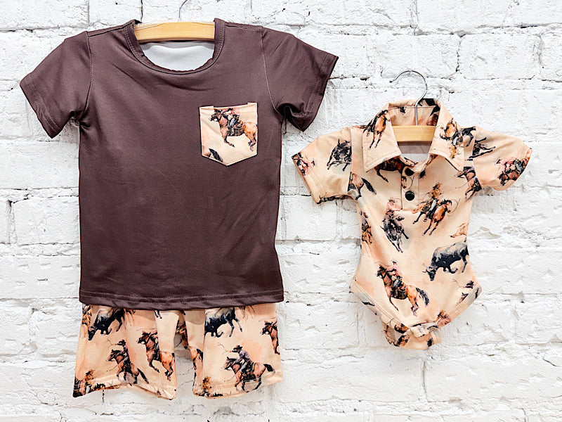 Bucking Wild Pocket Tee Set