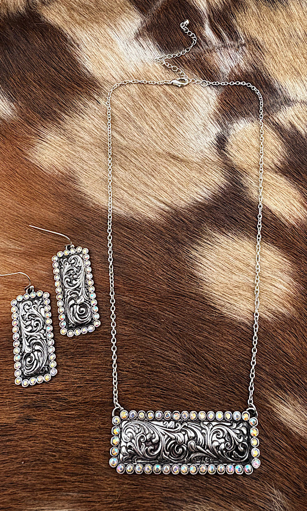 Elsa Jeweled Necklace Set
