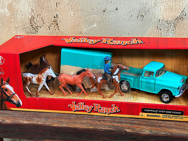 Valley Ranch Pickup & Horse Trailer Set