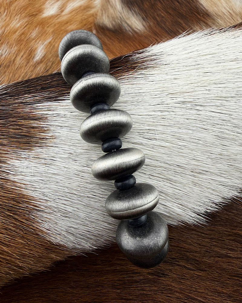 Cassidy Navajo Pearl Bracelet