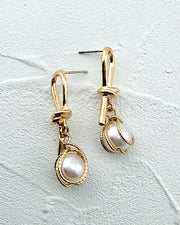 Fifth Avenue Pearl Earrings