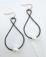 Rory Pearl Earrings