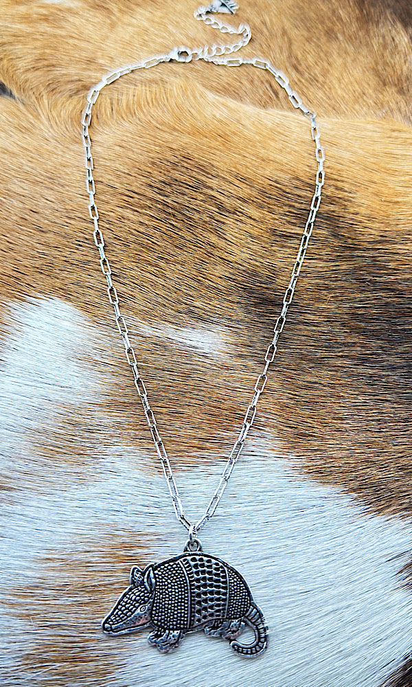 Dillo Necklace