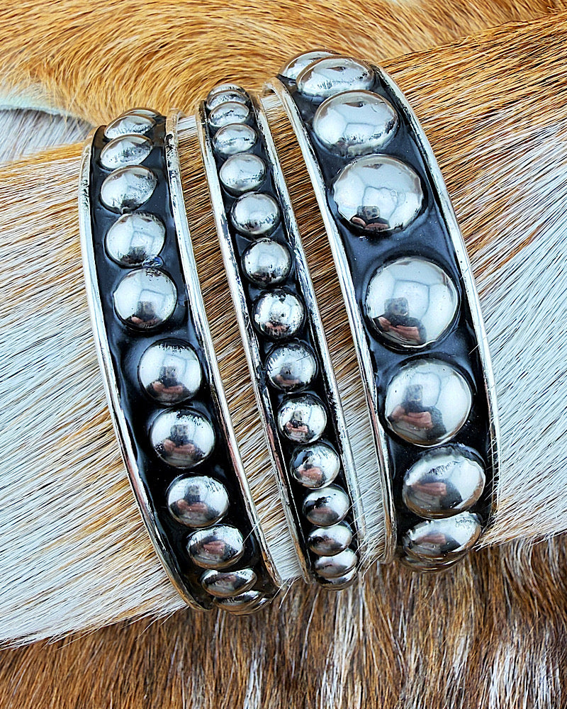 Stevie Bold Dot Bangle Trio