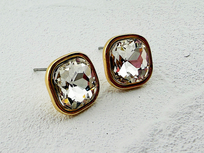 Glow Getter Studs