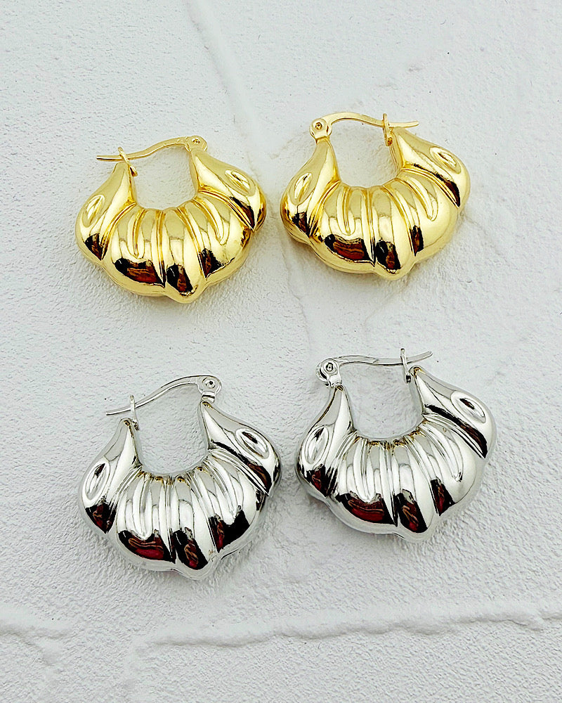 Retro Romance Earrings